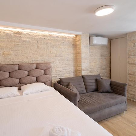 Christian Studio Apartments Umag Exterior foto