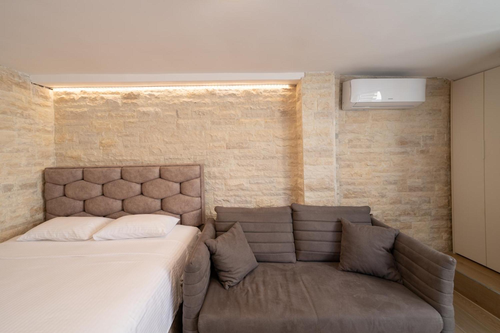 Christian Studio Apartments Umag Exterior foto