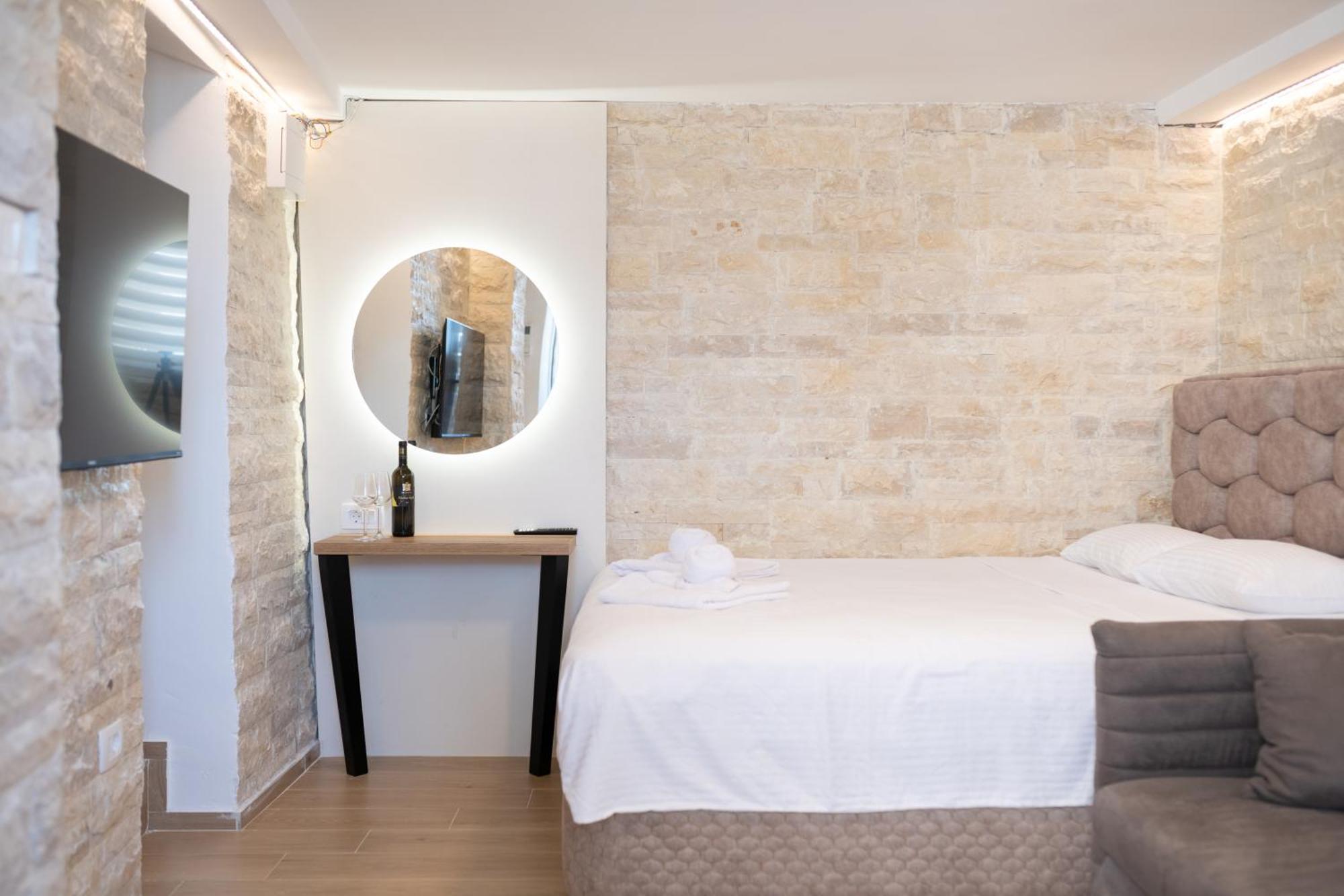 Christian Studio Apartments Umag Exterior foto